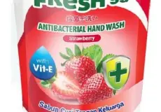 Soap Bagus FRESH 99 Antibacterial Hand Wash Pouch 375 ml - Strawberry 1 ~item/2024/1/16/w_22740