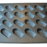 Madeleine Mould  24